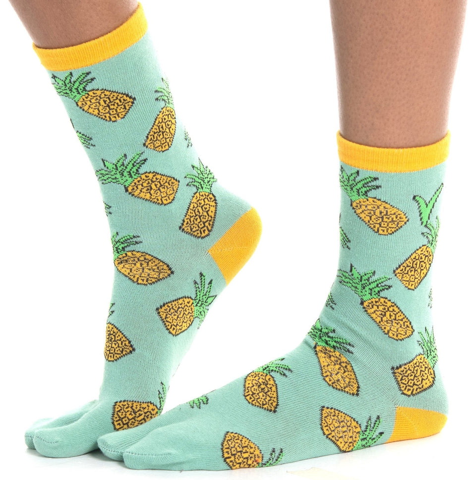 1 Pair - V-Toe Flip-Flop Tabi Socks - Pineapple Style - Drakoi Marketplace