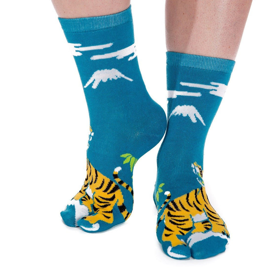 1 Pair - V-Toe Flip Flop Tabi Socks - Tiger Pattern - Drakoi Marketplace