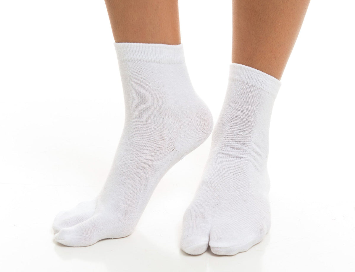 1 Pair - V-Toe Flip Flop Tabi Socks - White Solid Casual - Drakoi Marketplace