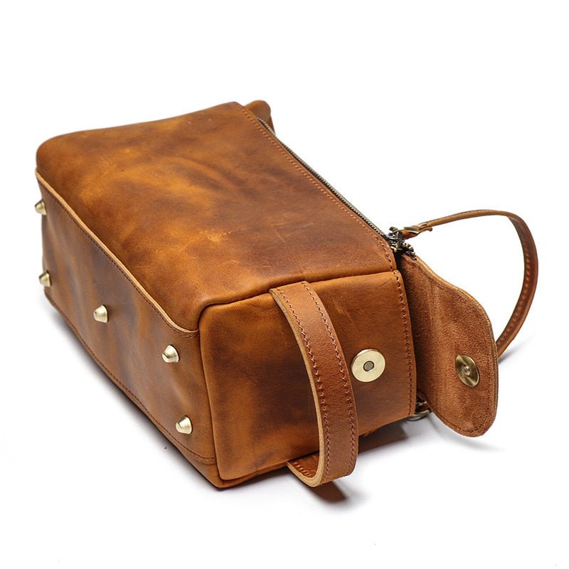 Dado Leather Dopp Kit | Handmade Leather Toiletry Bag - Drakoi Marketplace