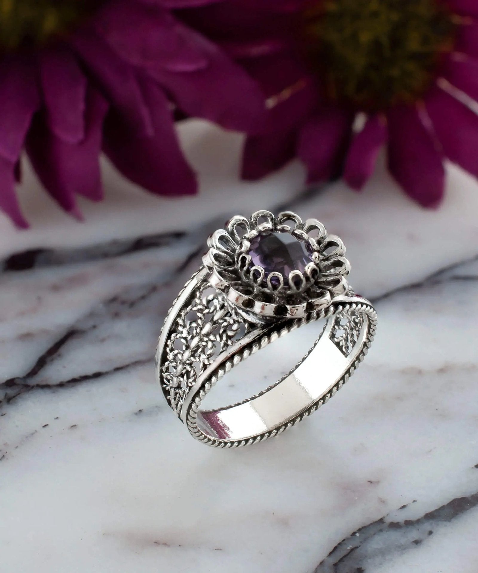 Daisy Figured Amethyst Gemstone Filigree Art Women Silver Cocktail Ring - Drakoi Marketplace