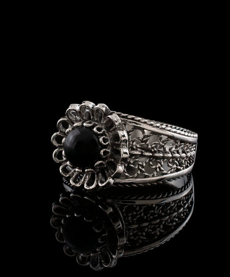 Daisy Figured Black Onyx Gemstone Filigree Art Women Silver Cocktail Ring - Drakoi Marketplace