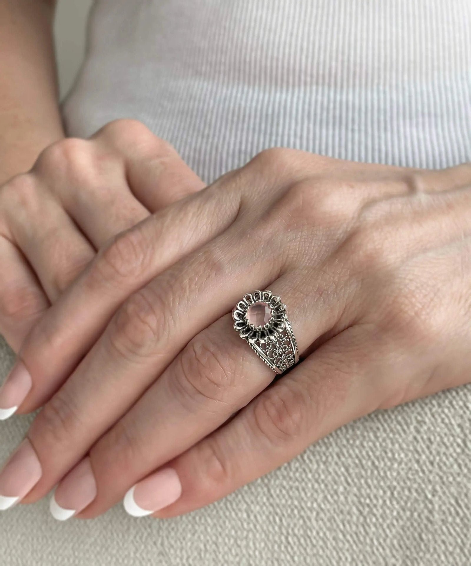 Daisy Figured Pink Chalcedony Gemstone Filigree Art Women Silver Cocktail Ring - Drakoi Marketplace