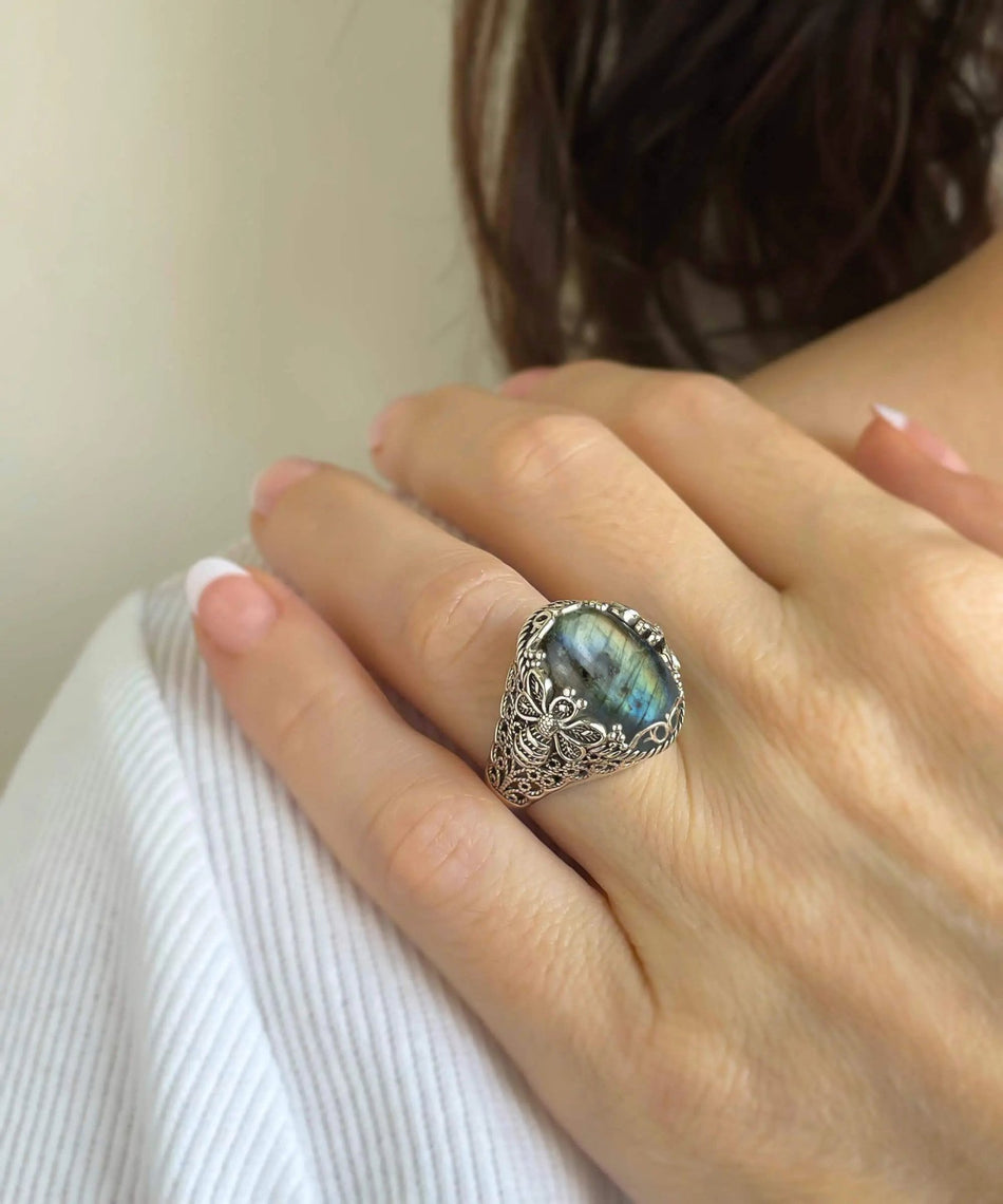 Filigree Art Bee Detailed Labradorite Gemstone Women Silver Statement Ring - Drakoi Marketplace