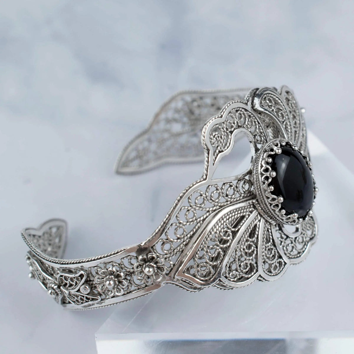 Filigree Art Black Onyx Gemstone Double Swan Figured Women Silver Cuff Bracelet - Drakoi Marketplace