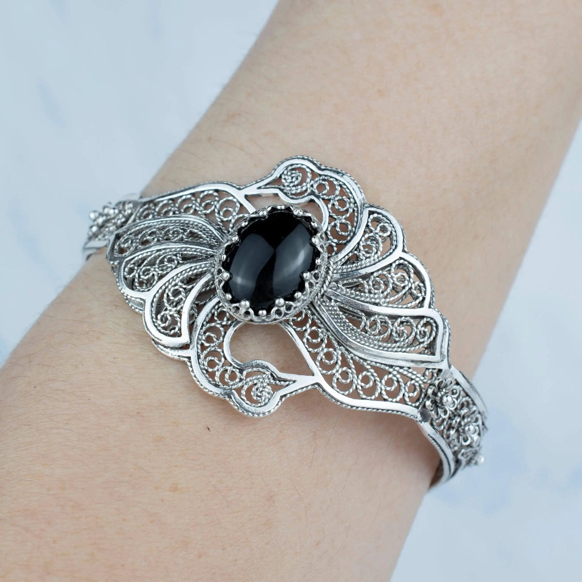 Filigree Art Black Onyx Gemstone Double Swan Figured Women Silver Cuff Bracelet - Drakoi Marketplace