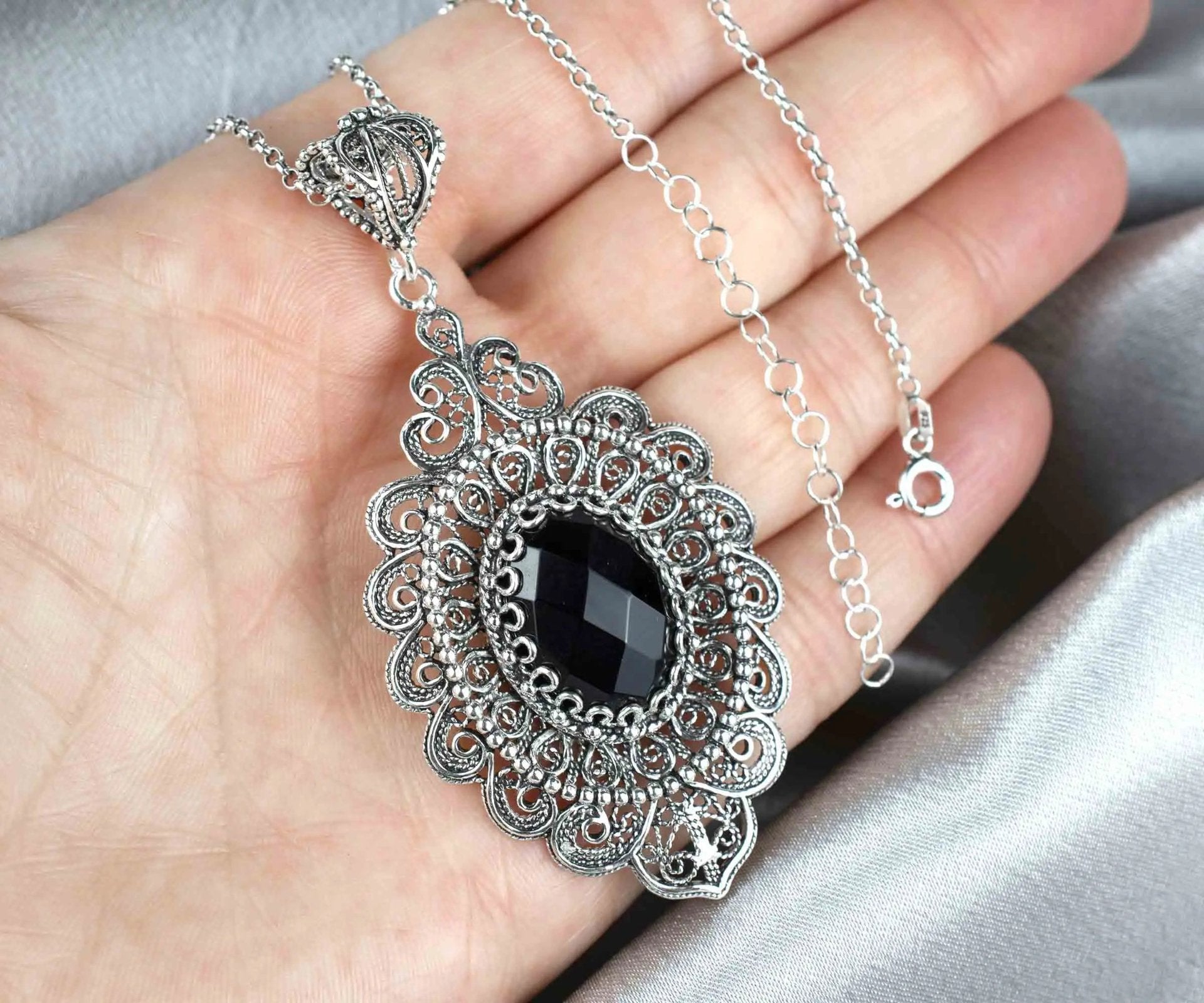 Filigree Art Black Onyx Gemstone Floral Figured Women Silver Oval Pendant Necklace - Drakoi Marketplace