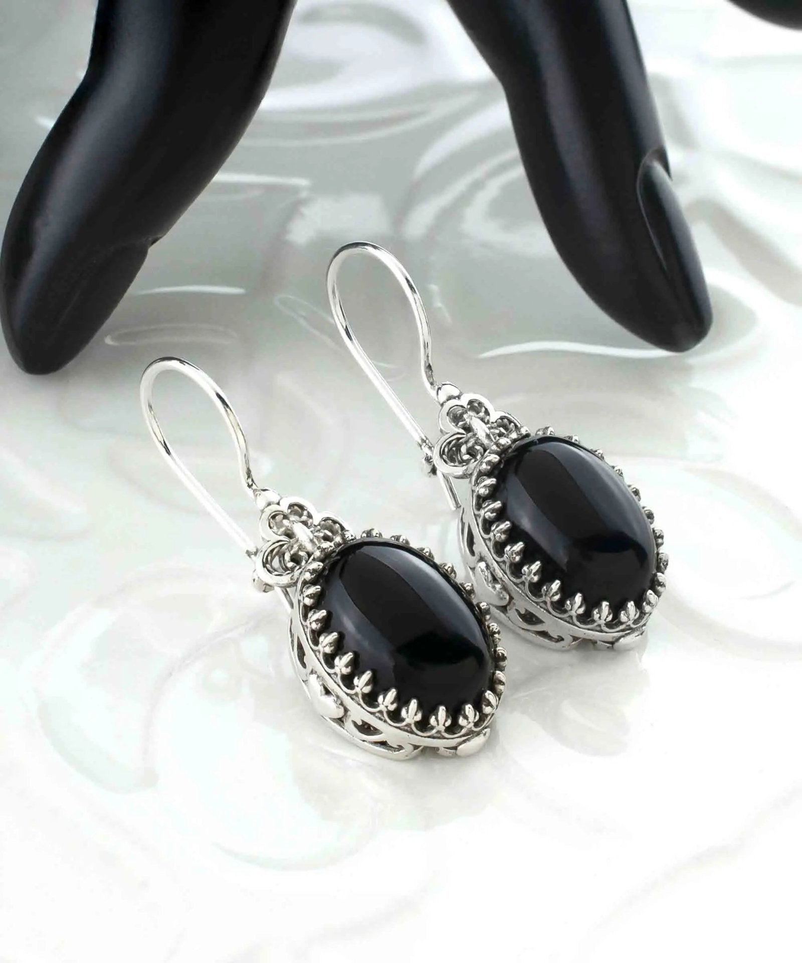 Filigree Art Black Onyx Gemstone Heart Detailed Women Silver Oval Drop Earrings - Drakoi Marketplace