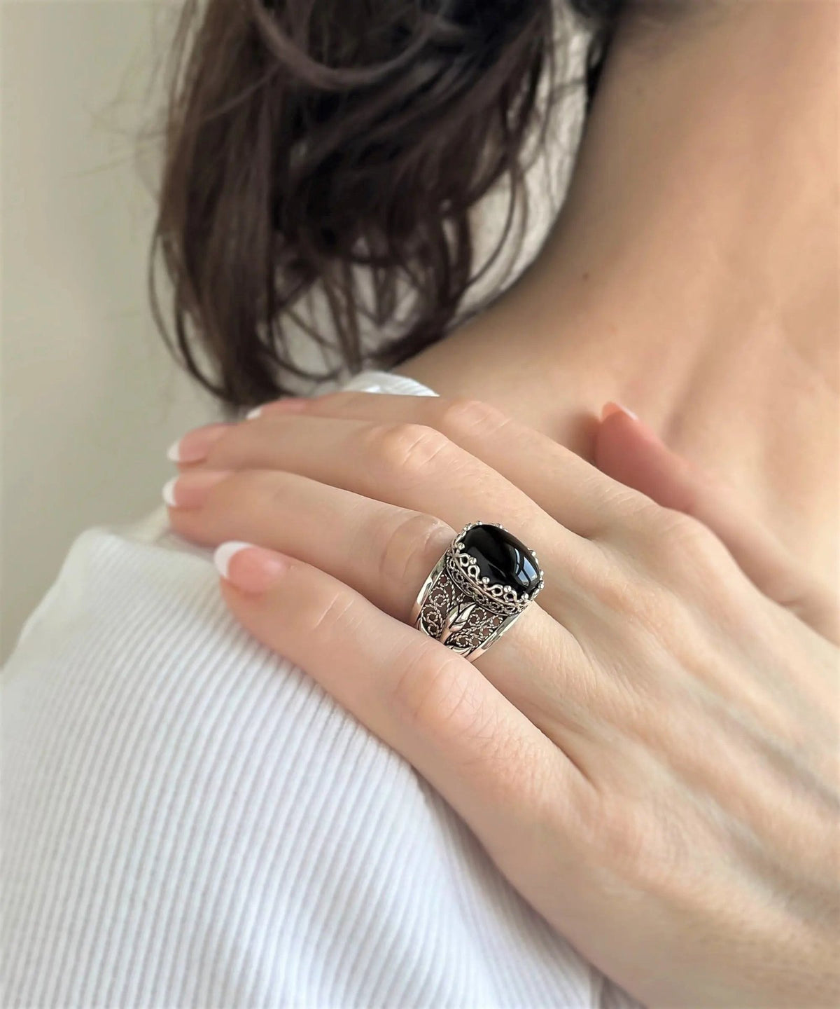 Filigree Art Black Onyx Gemstone Tulip Detailed Silver Women Statement Ring - Drakoi Marketplace