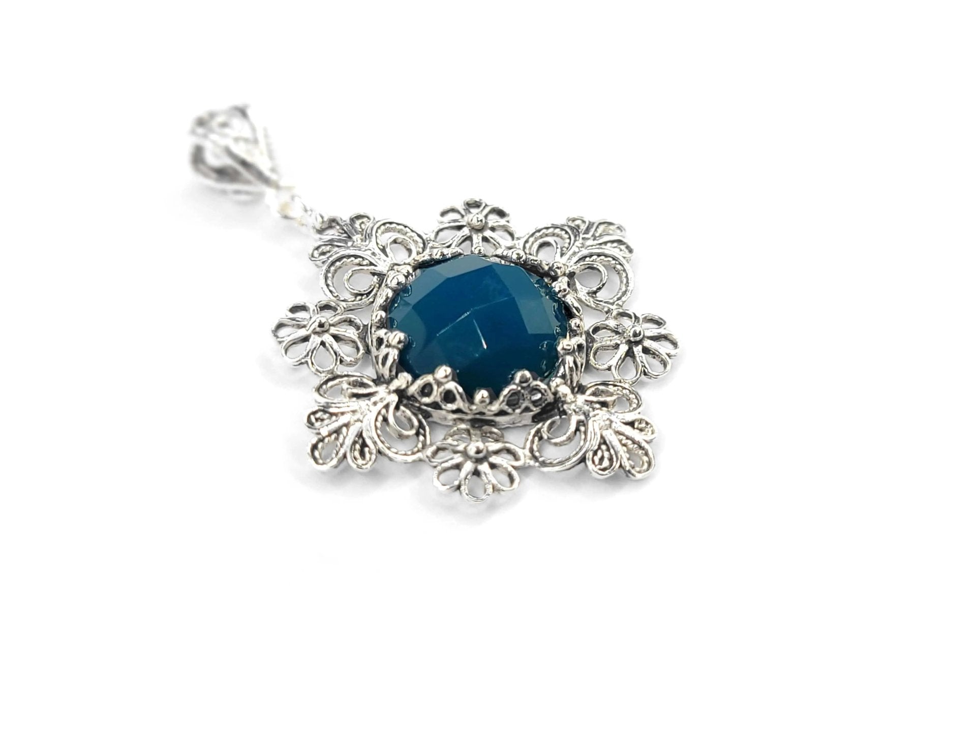 Filigree Art Blue Agate Gemstone Daisy Design Women Silver Pendant Necklace - Drakoi Marketplace