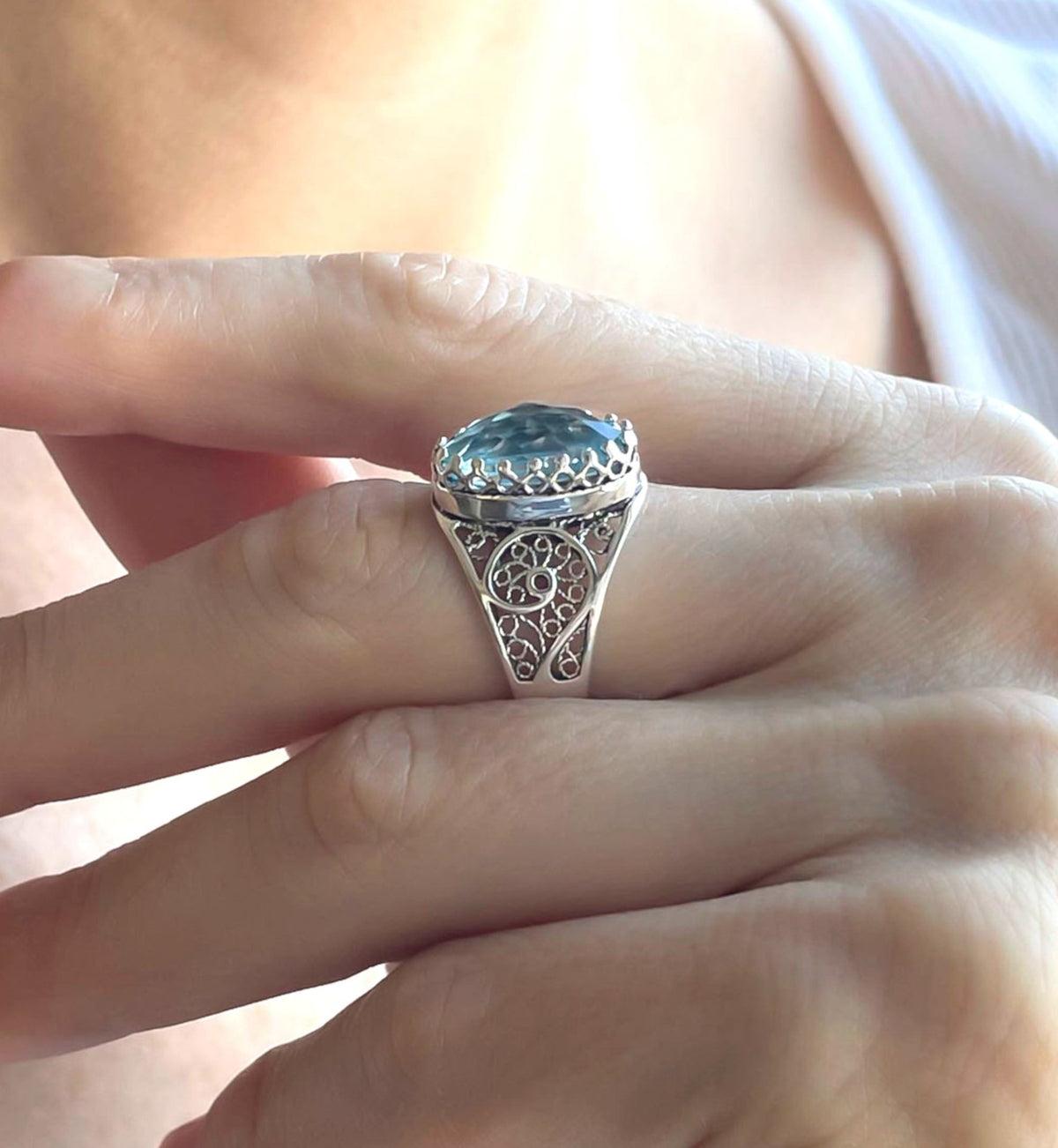 Filigree Art Blue Topaz Gemstone Women Oval Silver Cocktail Ring - Drakoi Marketplace