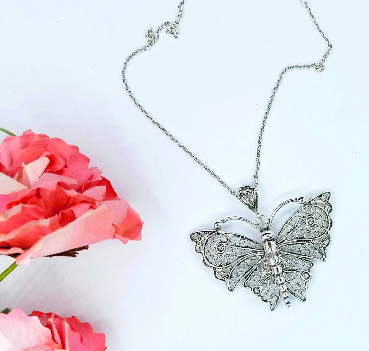 Filigree Art Butterfly Figured Women Silver Pendant Necklace - Drakoi Marketplace