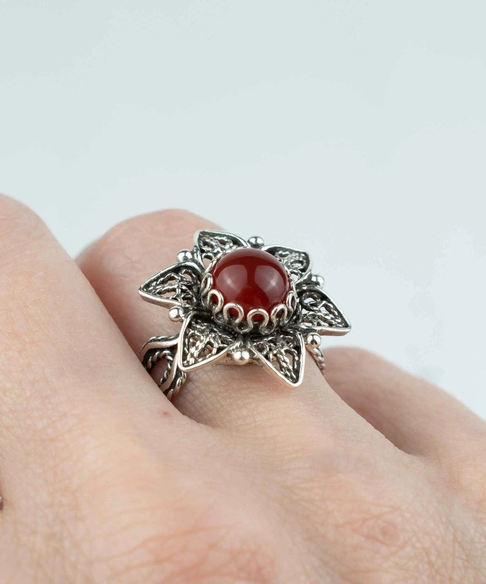 Filigree Art Carnelian Gemstone Daisy Flower Women Silver Cocktail Ring - Drakoi Marketplace