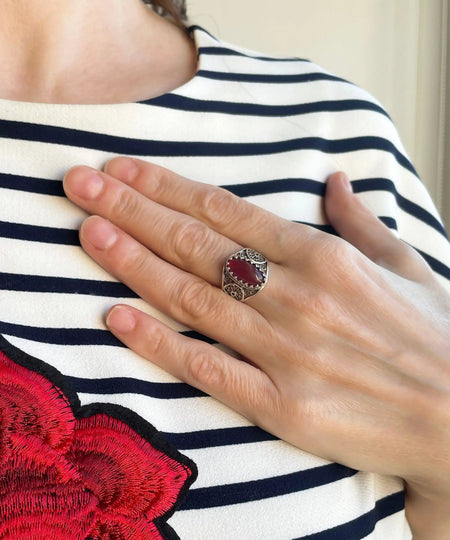 Filigree Art Carnelian Gemstone Women Oval Silver Cocktail Ring - Drakoi Marketplace