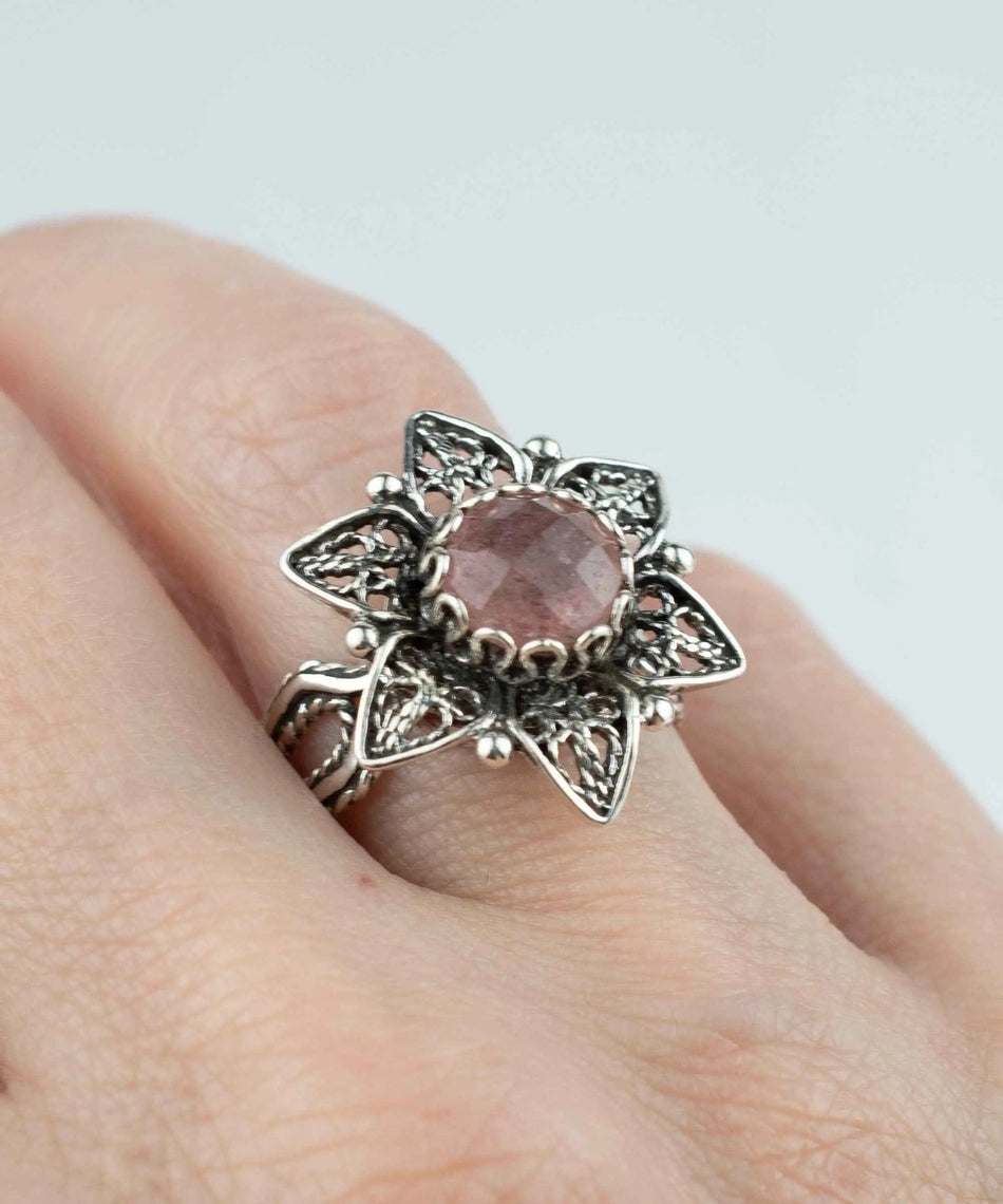 Filigree Art Cherry Quartz Gemstone Daisy Flower Women Silver Cocktail Ring - Drakoi Marketplace