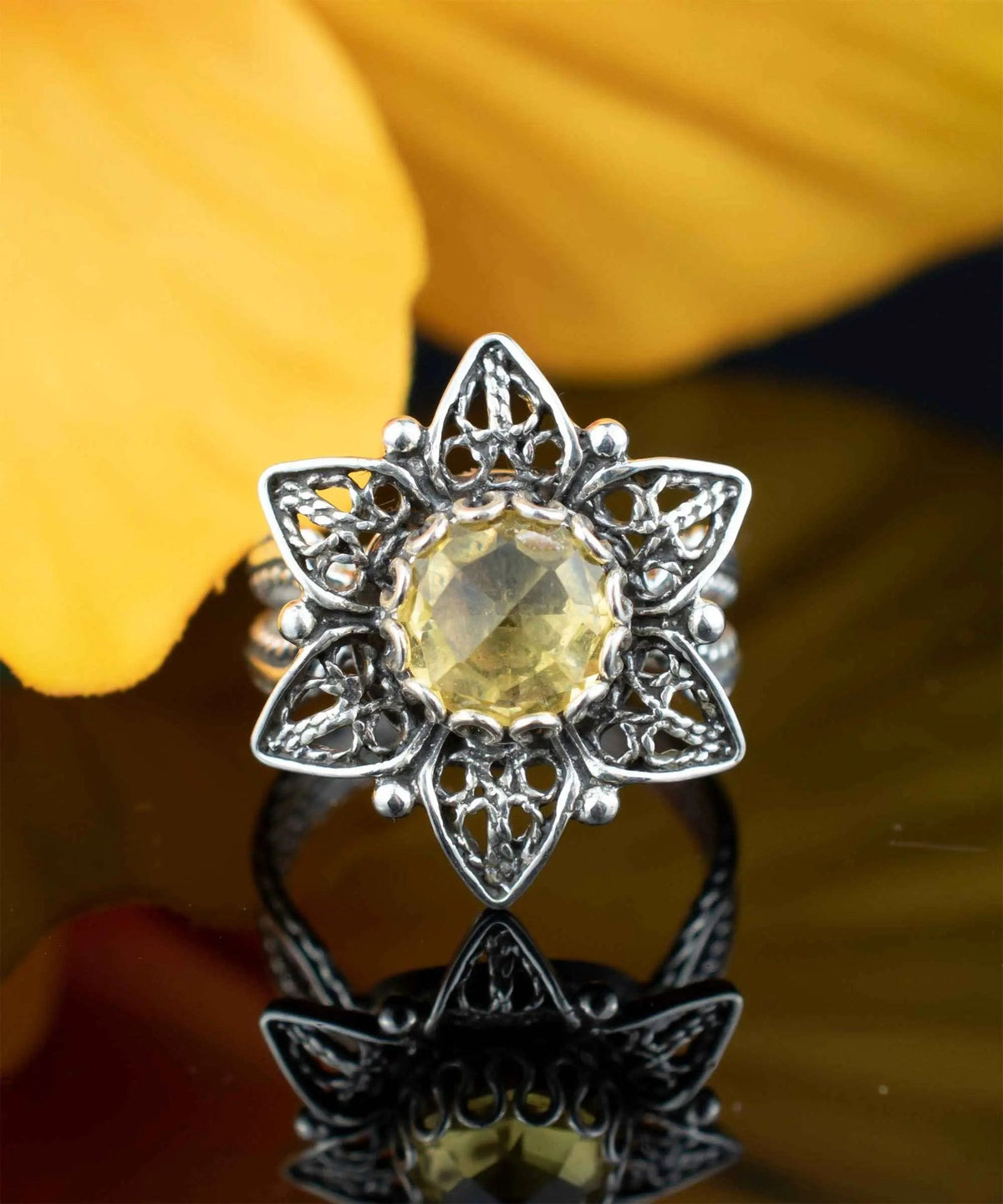 Filigree Art Citrine Gemstone Daisy Flower Women Silver Cocktail Ring - Drakoi Marketplace