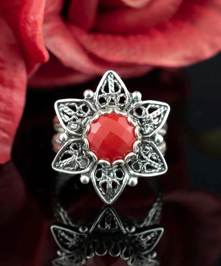 Filigree Art Coral Gemstone Daisy Flower Women Silver Cocktail Ring - Drakoi Marketplace