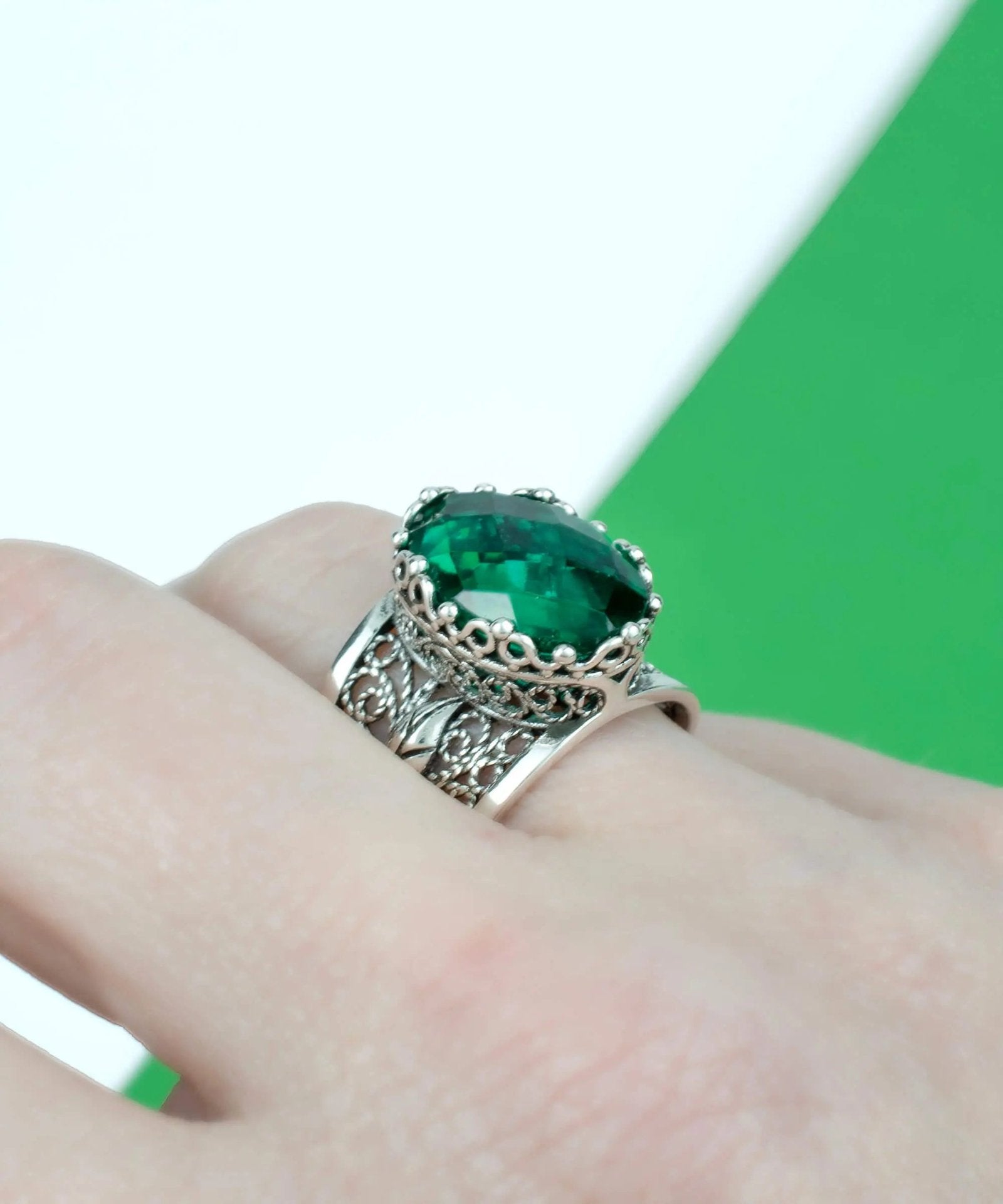 Filigree Art Emerald Gemstone Tulip Detailed Silver Women Statement Ring - Drakoi Marketplace