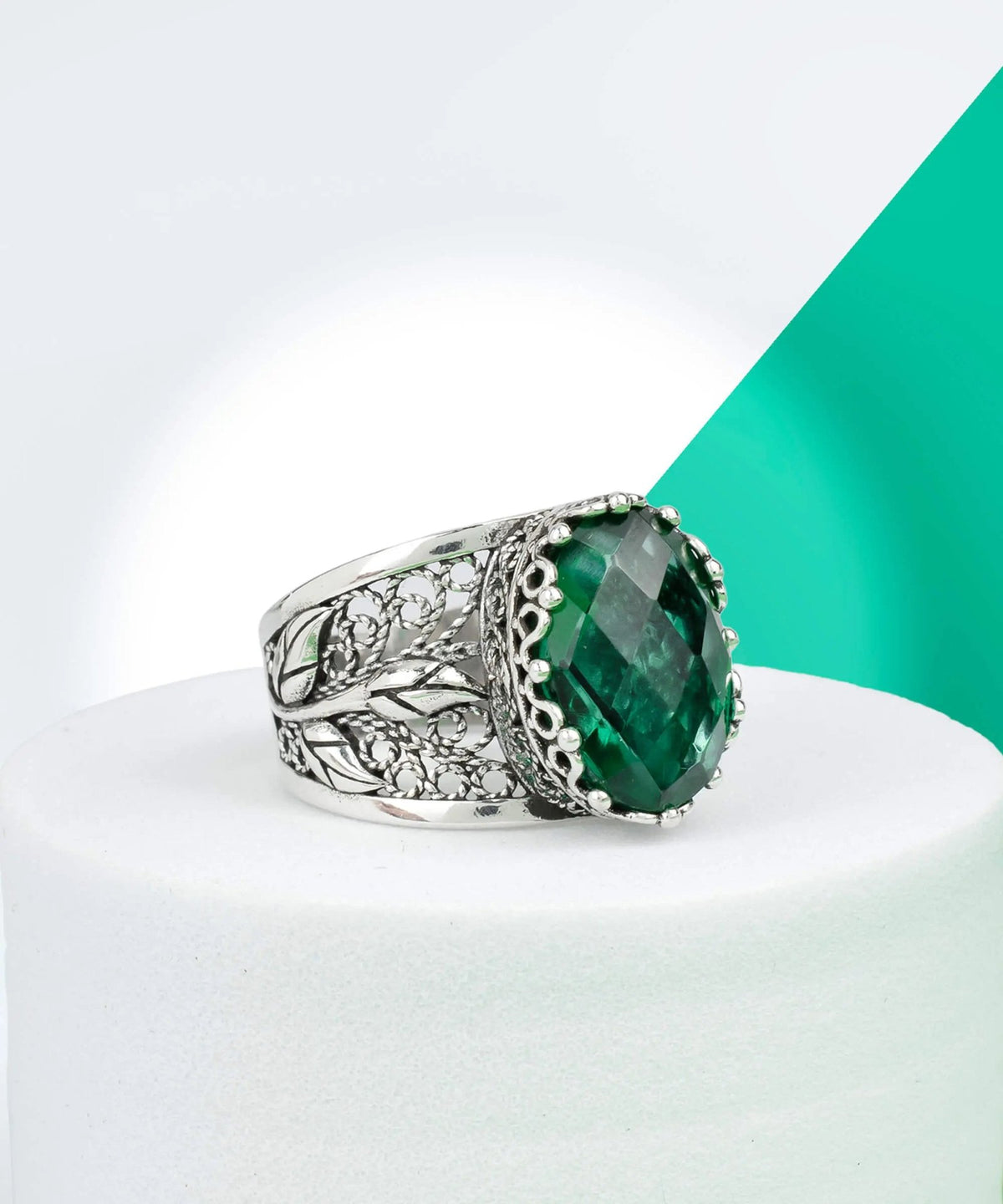 Filigree Art Emerald Gemstone Tulip Detailed Silver Women Statement Ring - Drakoi Marketplace