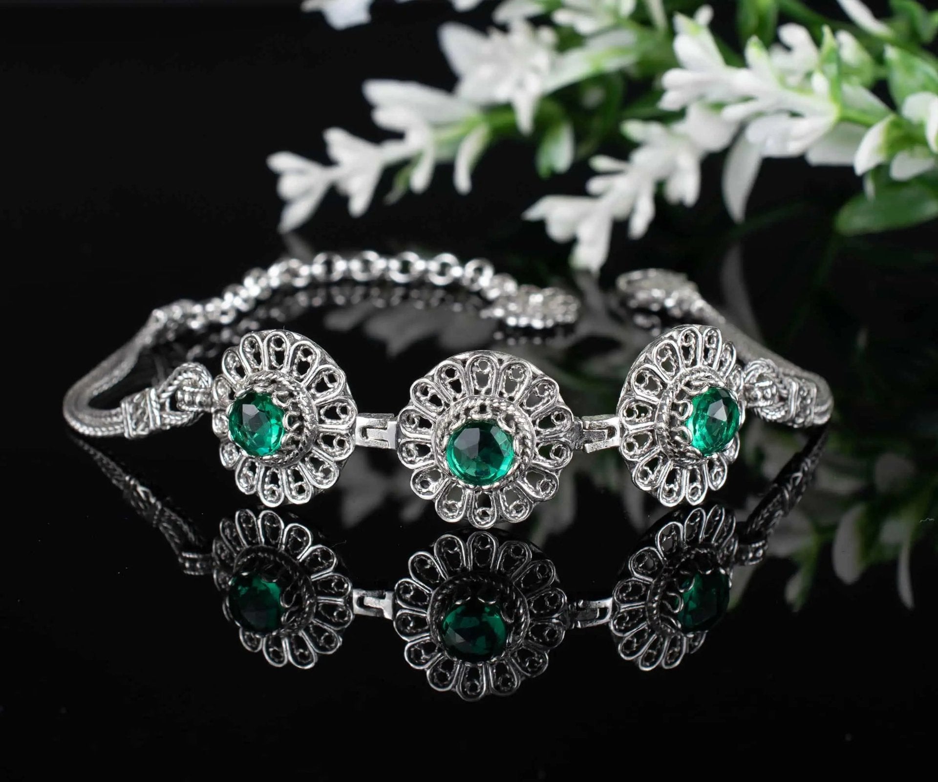 Filigree Art Emerald Gemstone Women Silver Link Bracelet - Drakoi Marketplace