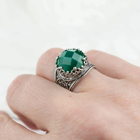 Filigree Art Green Agate Gemstone Crown Design Women Silver Cocktail Ring - Drakoi Marketplace