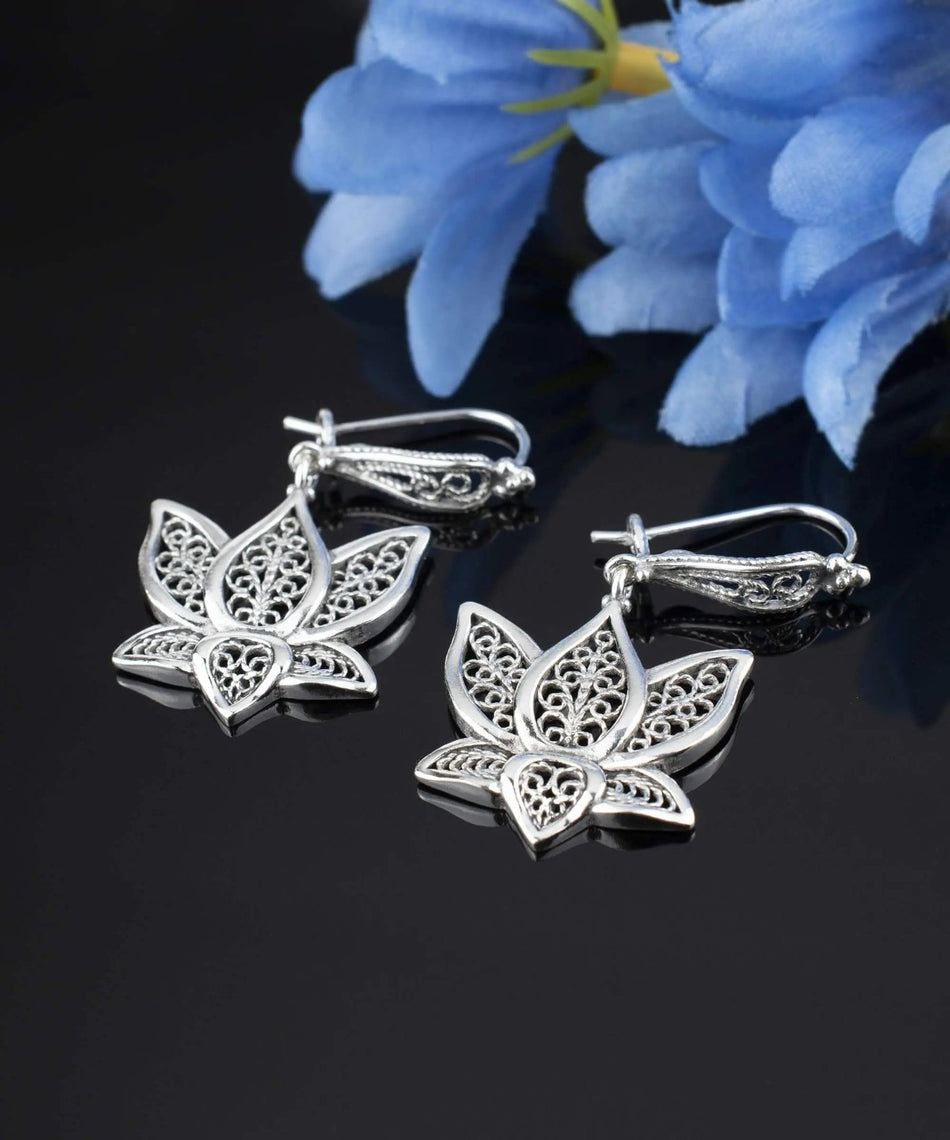 Filigree Art Lotus Flower Women Silver Dangle Drop Earrings - Drakoi Marketplace