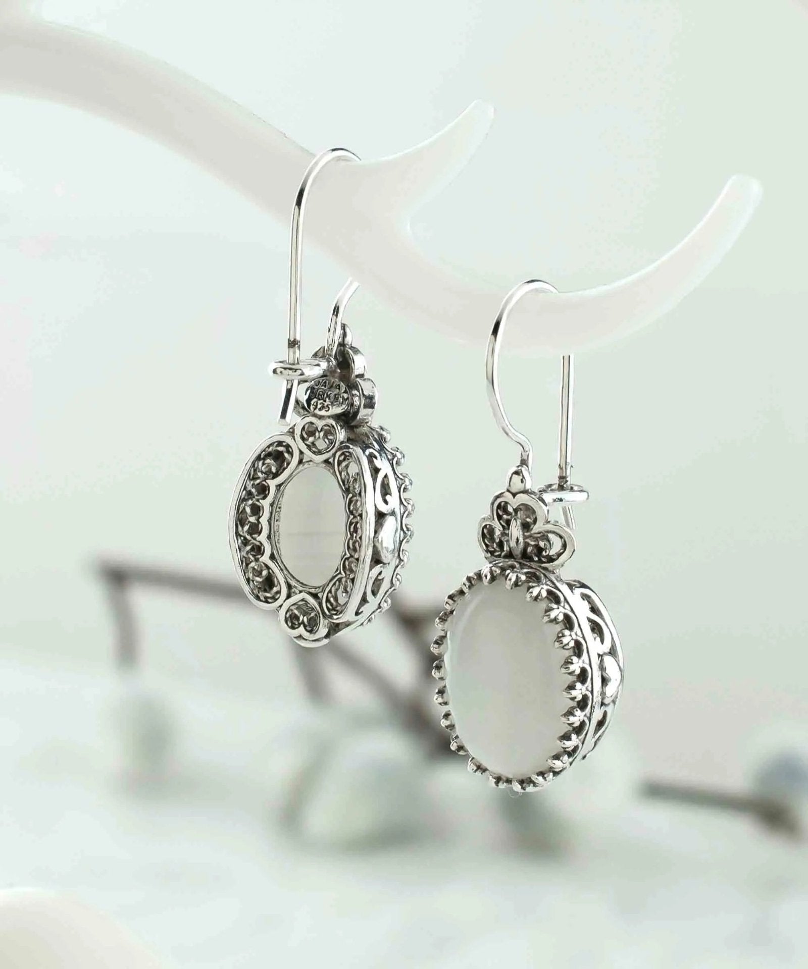 Filigree Art Mother of Pearl Gemstone Heart Detailed Women Silver Oval Drop Earrings - Drakoi Marketplace