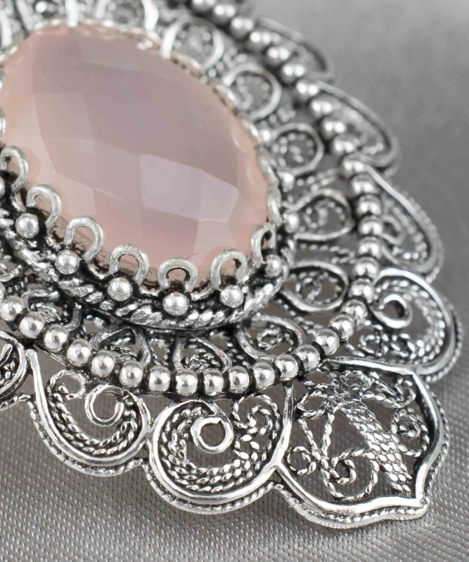 Filigree Art Pink Chalcedony Gemstone Floral Figured Women Silver Oval Pendant Necklace - Drakoi Marketplace