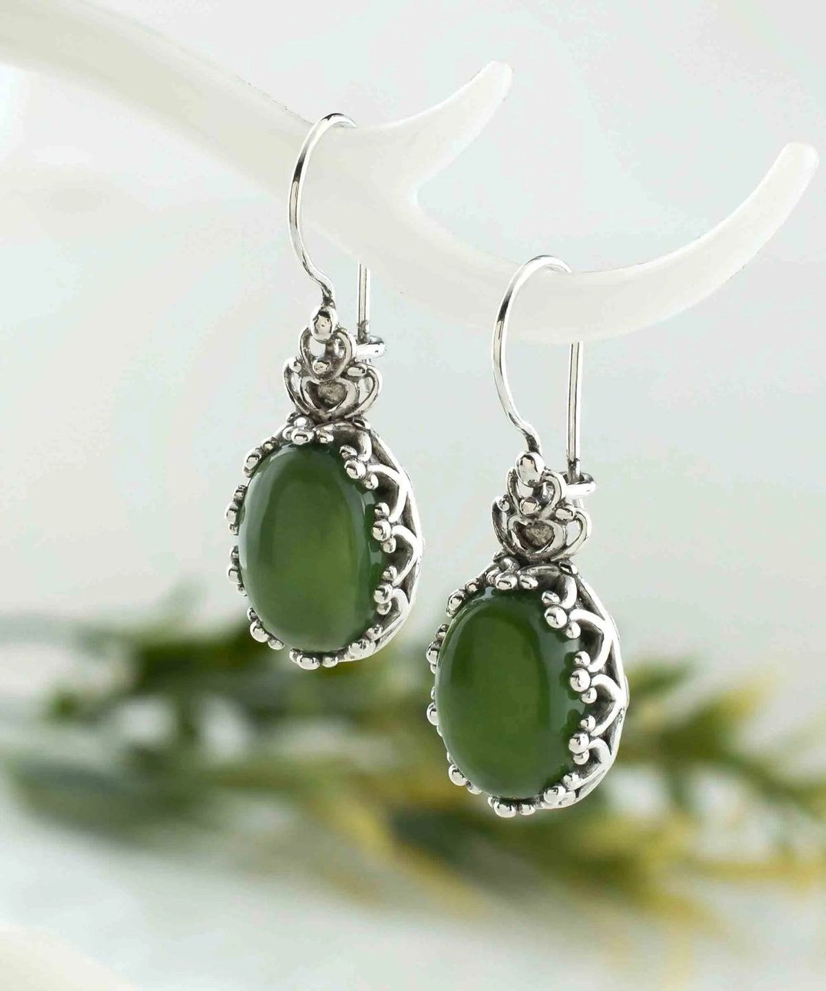 Filigree Art Serpentine Gemstone Crown Figured Women Silver Oval Drop Earrings - Drakoi Marketplace