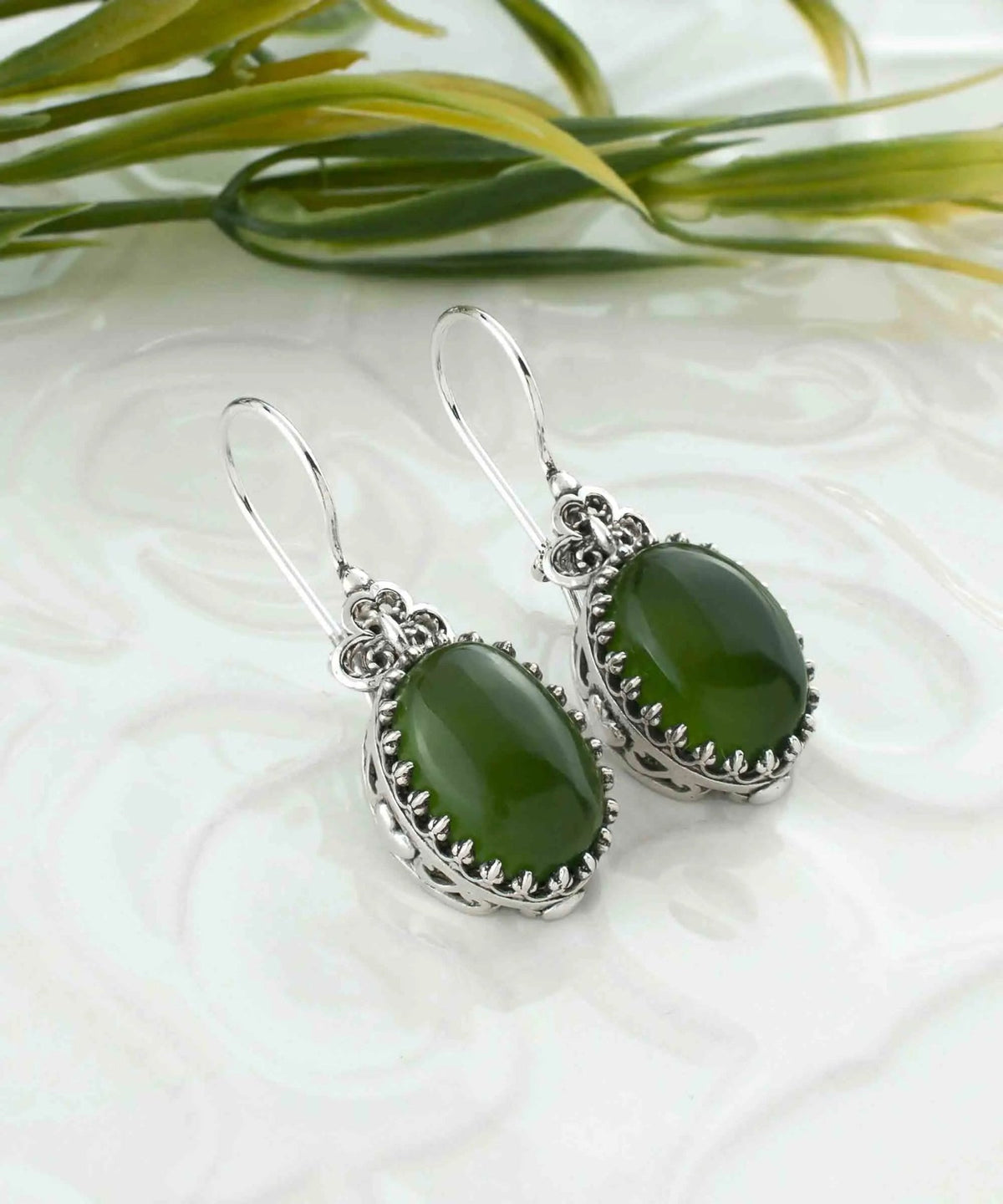 Filigree Art Serpentine Gemstone Heart Detailed Women Silver Oval Drop Earrings - Drakoi Marketplace