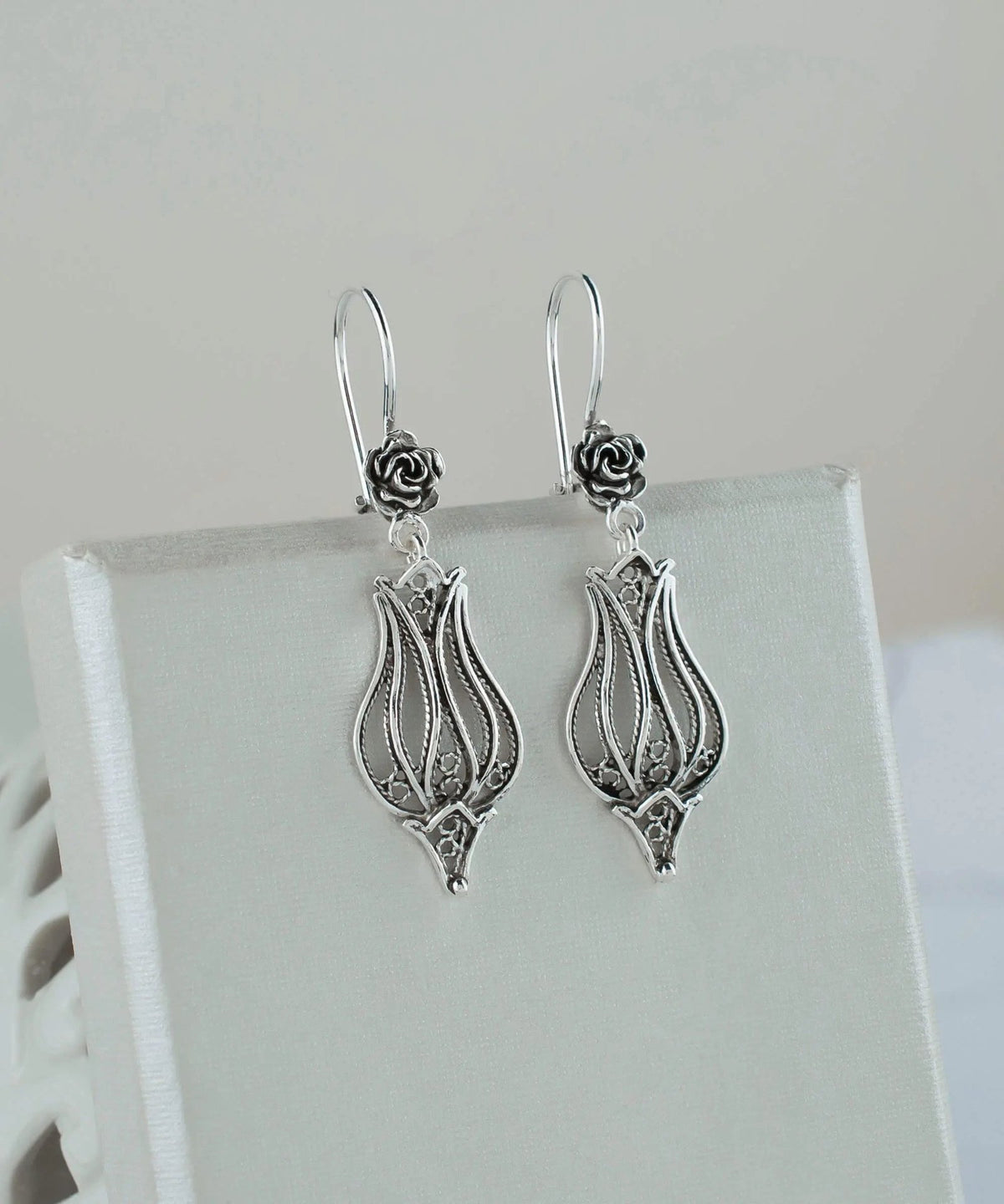 Filigree Art Tulip Design Women Sterling Silver Dangle Drop Earrings - Drakoi Marketplace