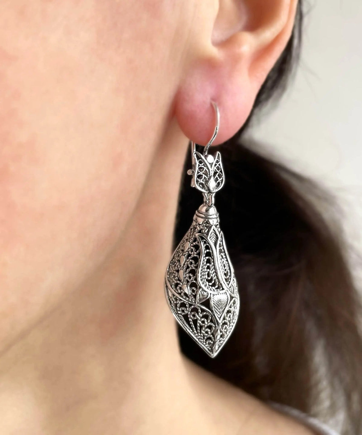 Filigree Art Tulip Figured Women Sterling Silver Dangle Drop Earrings - Drakoi Marketplace