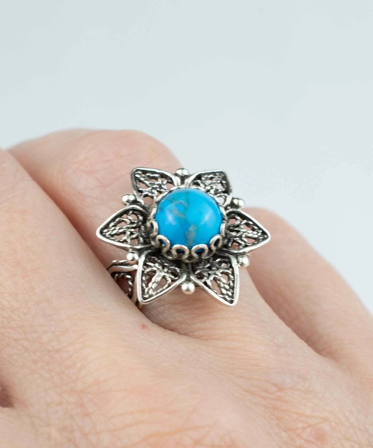 Filigree Art Turquoise Gemstone Daisy Flower Women Silver Cocktail Ring - Drakoi Marketplace