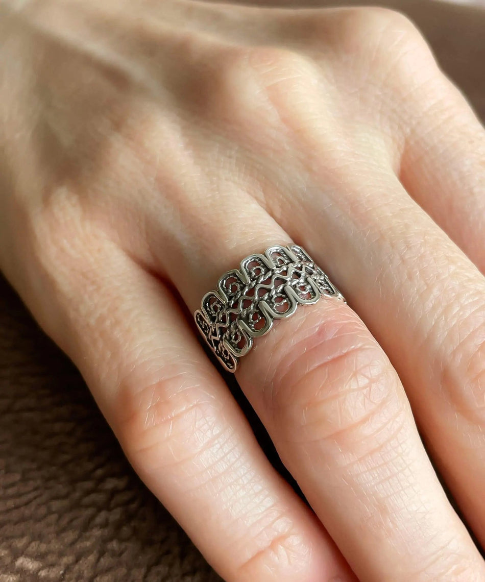 Filigree Art Women Sterling Silver M Design Band Ring - Drakoi Marketplace