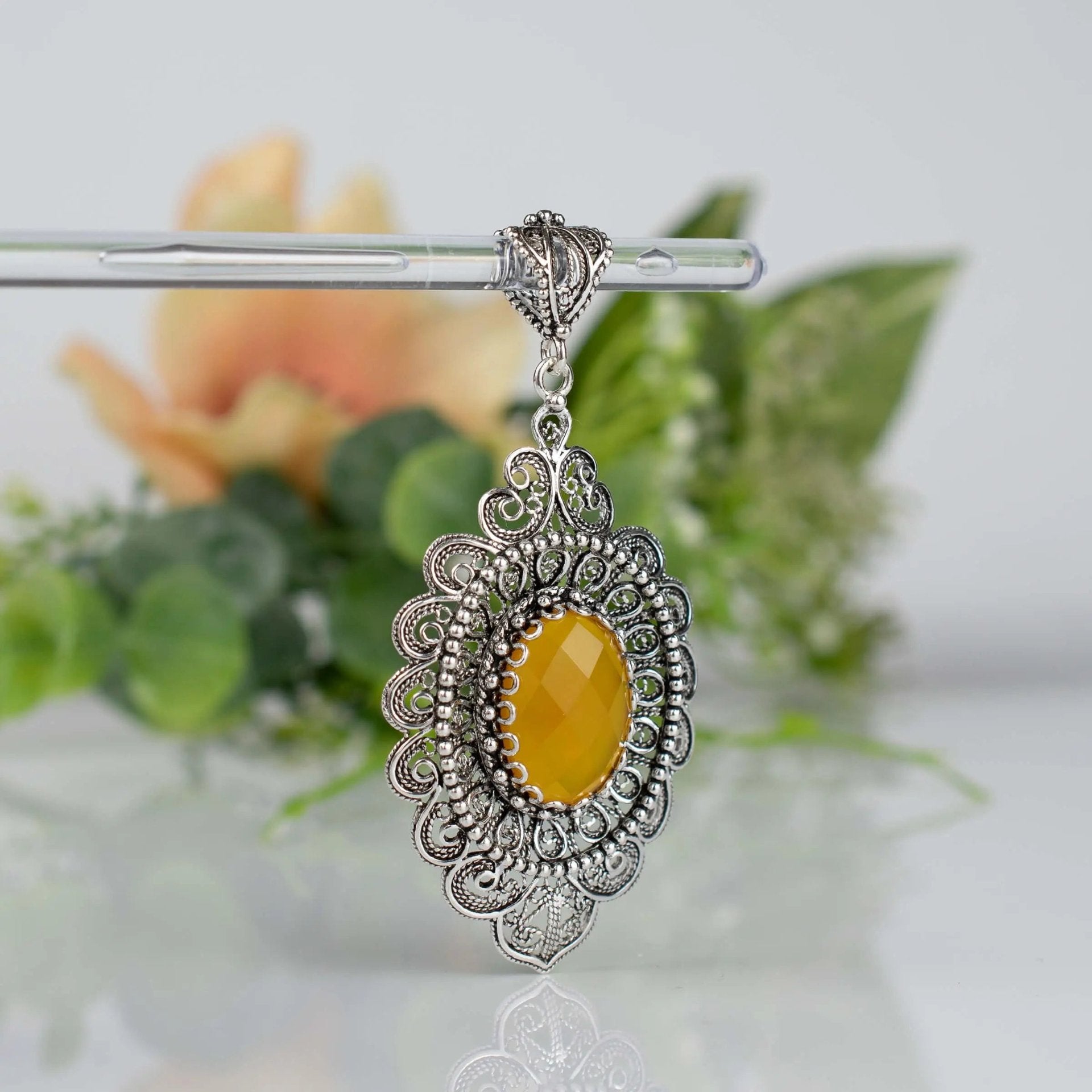 Filigree Art Yellow Agate Gemstone Floral Figured Women Silver Oval Pendant Necklace - Drakoi Marketplace