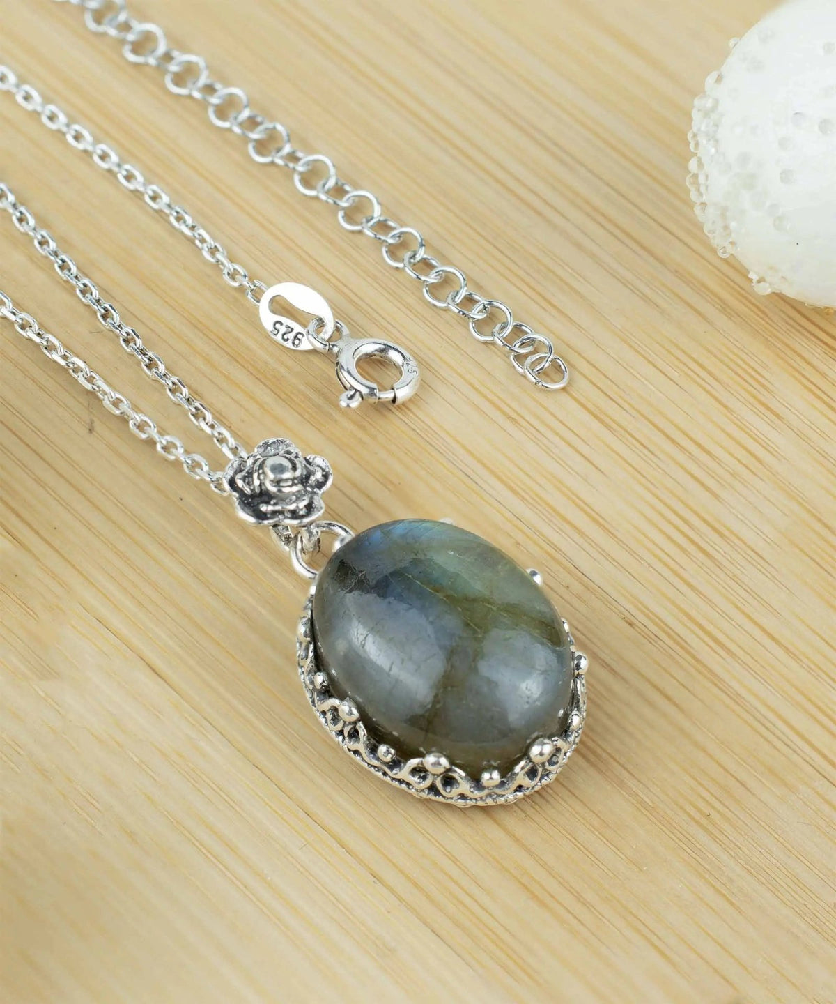 Filigree Silver Labradorite Gemstone Woman Oval Pendant Necklace - Drakoi Marketplace