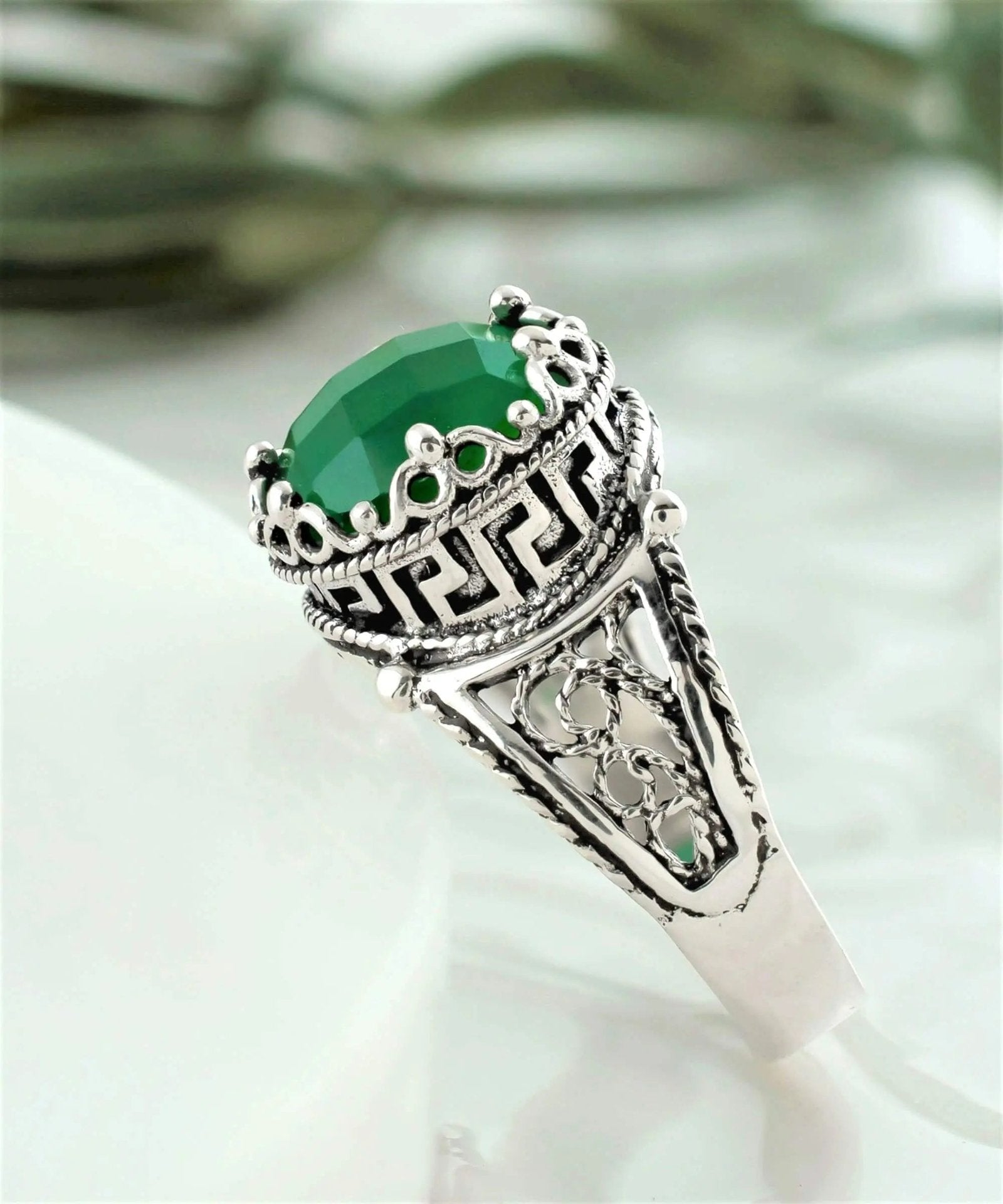 Greek Key Pattern Filigree Art Green Agate Gemstone Women Silver Cocktail Ring - Drakoi Marketplace