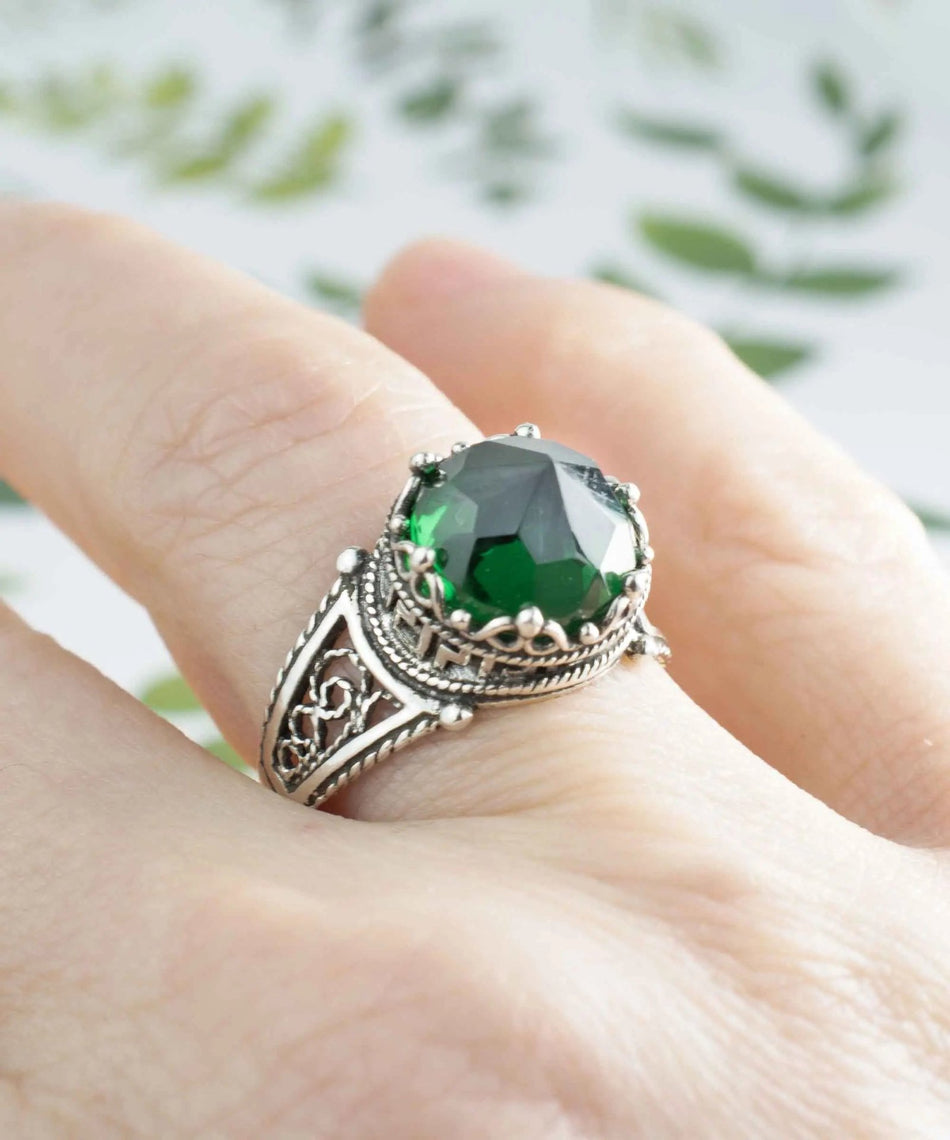 Greek Key Pattern Filigree Art Peridot Gemstone Women Silver Cocktail Ring - Drakoi Marketplace