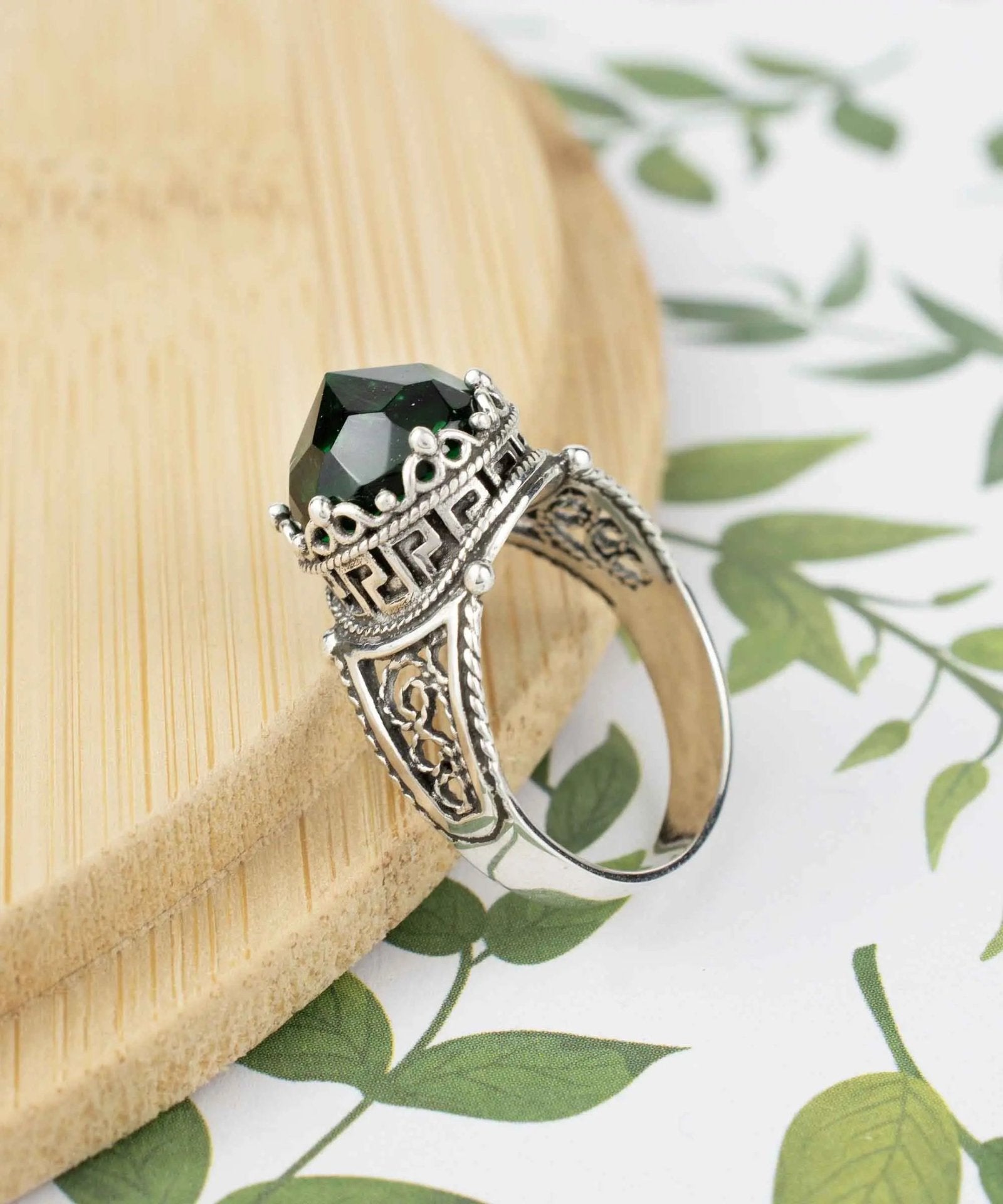 Greek Key Pattern Filigree Art Peridot Gemstone Women Silver Cocktail Ring - Drakoi Marketplace