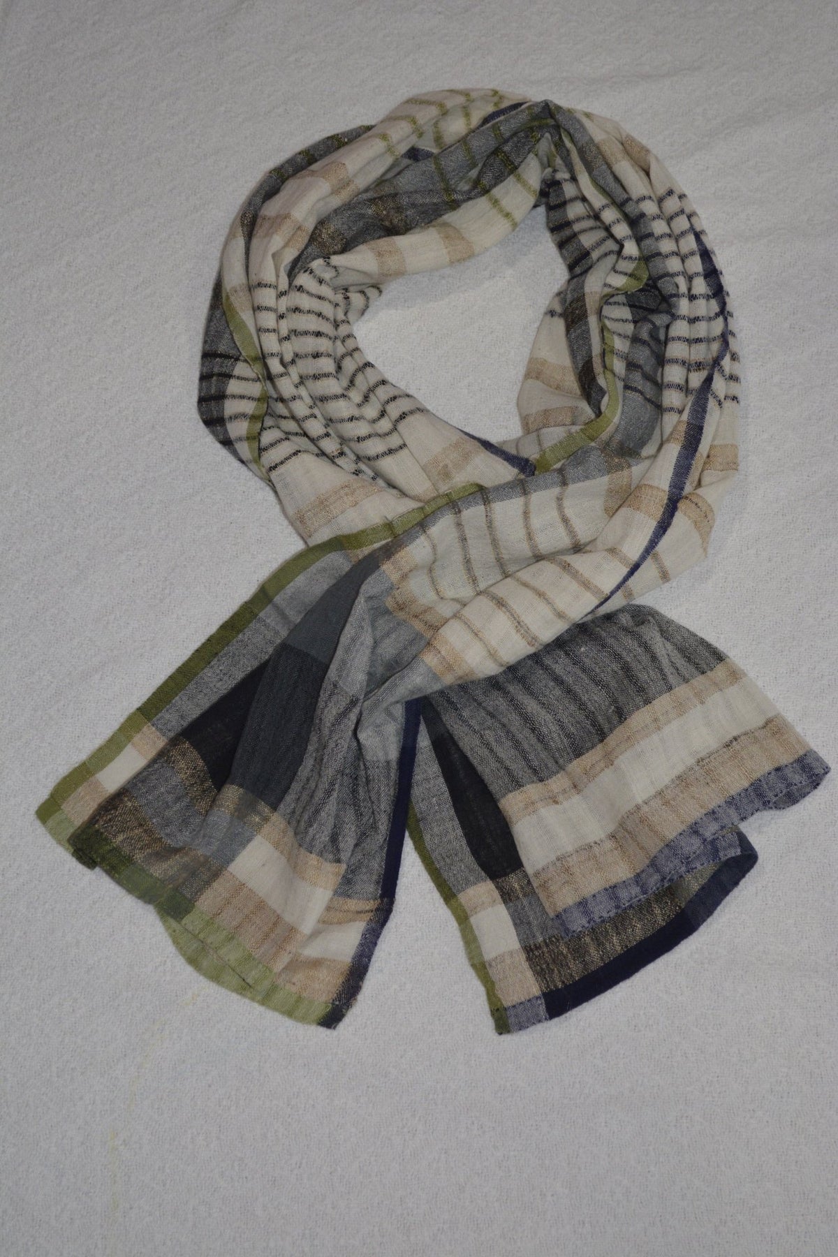 Hand woven cotton scarves - Drakoi Marketplace