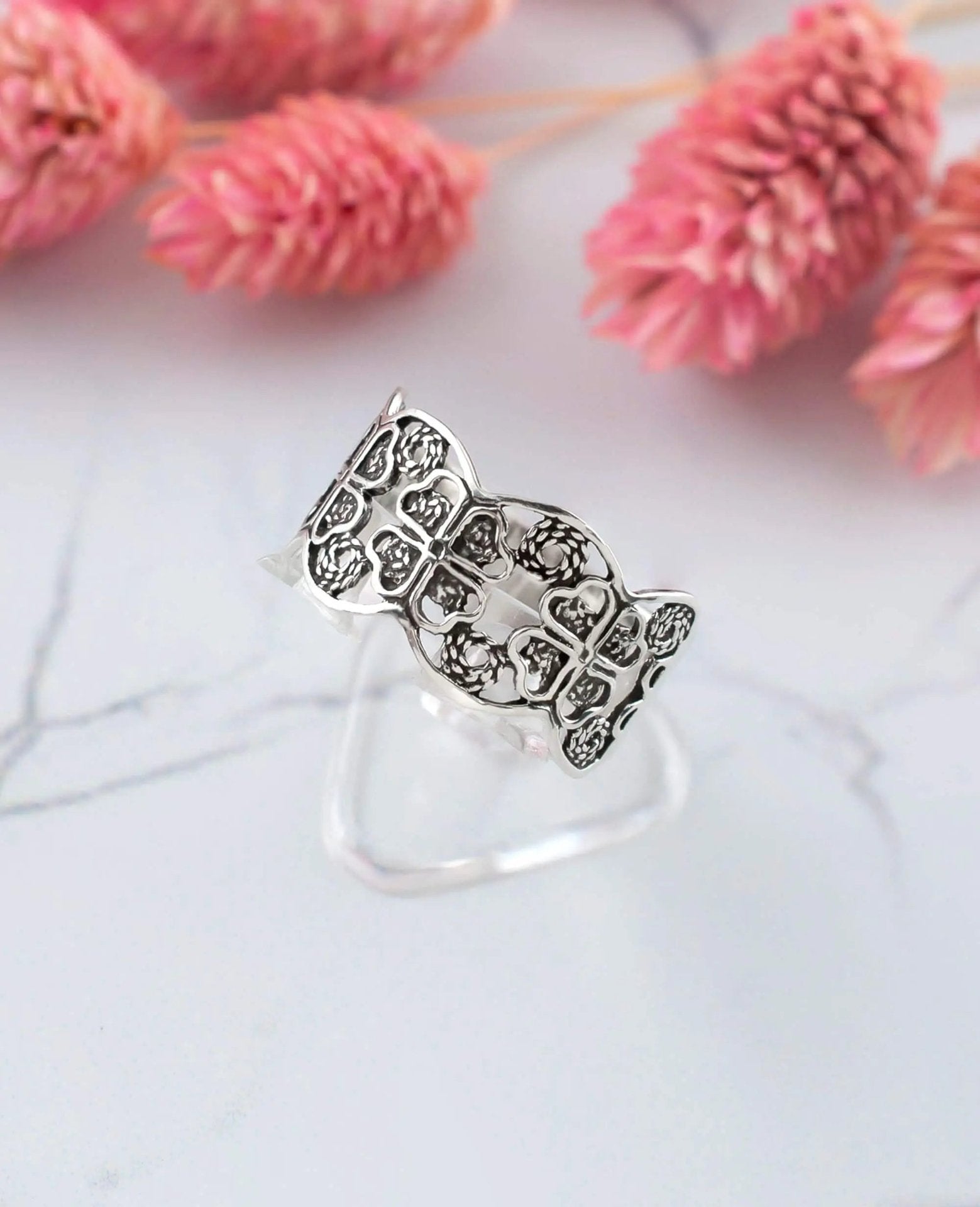 Luck and Elegance: Filigree Art Sterling Silver Women Four Clover Band Ring - Drakoi Marketplace