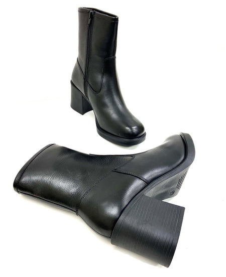 Lyla Black Square Block Heel Zip Boot - Drakoi Marketplace