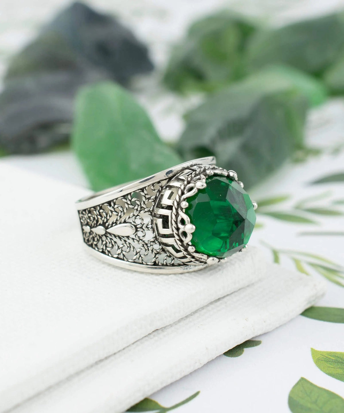 Meander Pattern Filigree Art Peridot Gemstone Women Silver Cocktail Ring - Drakoi Marketplace