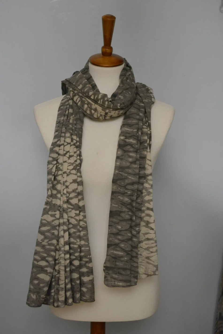 Naturally dyed cotton scarf - Drakoi Marketplace