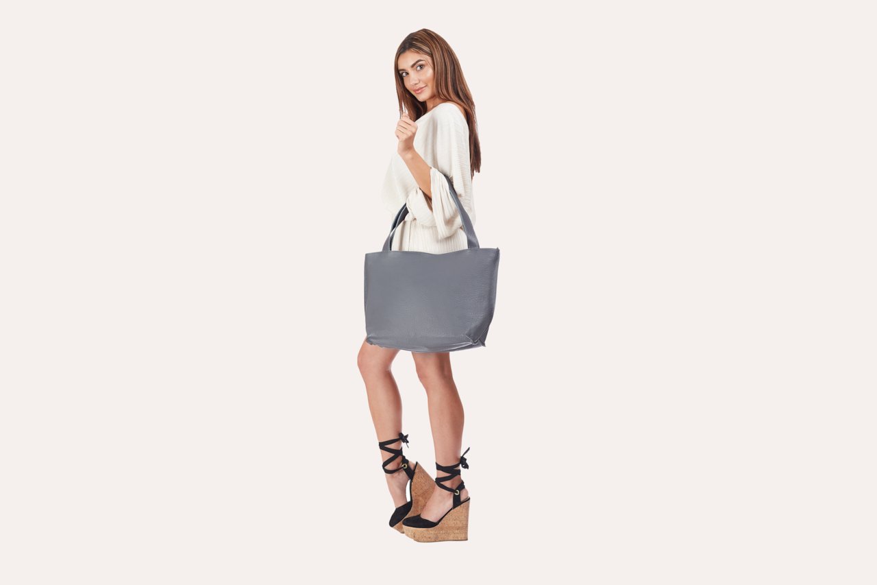 On The Go Tote - Drakoi Marketplace