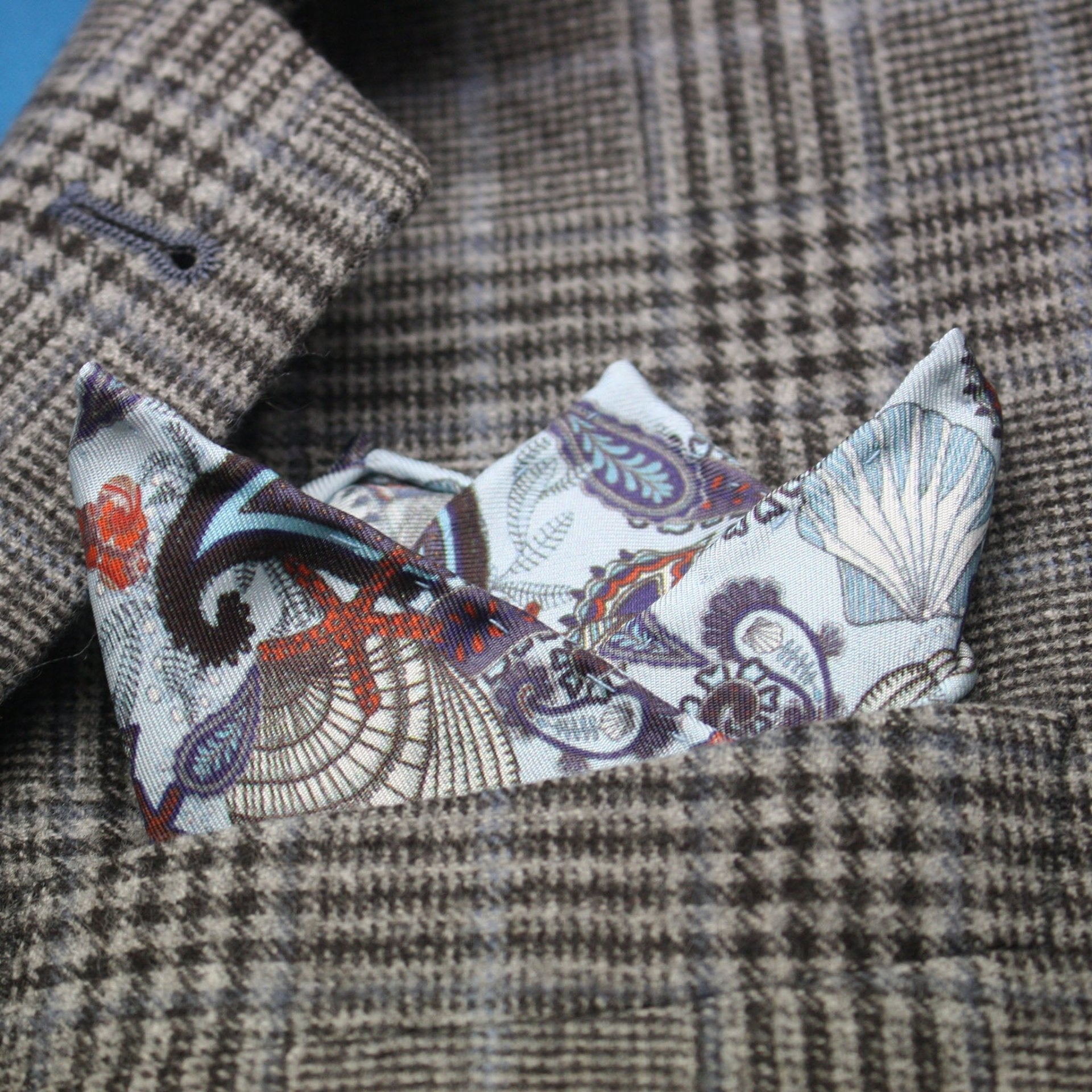 Silk printed pocket square Blue - Drakoi Marketplace