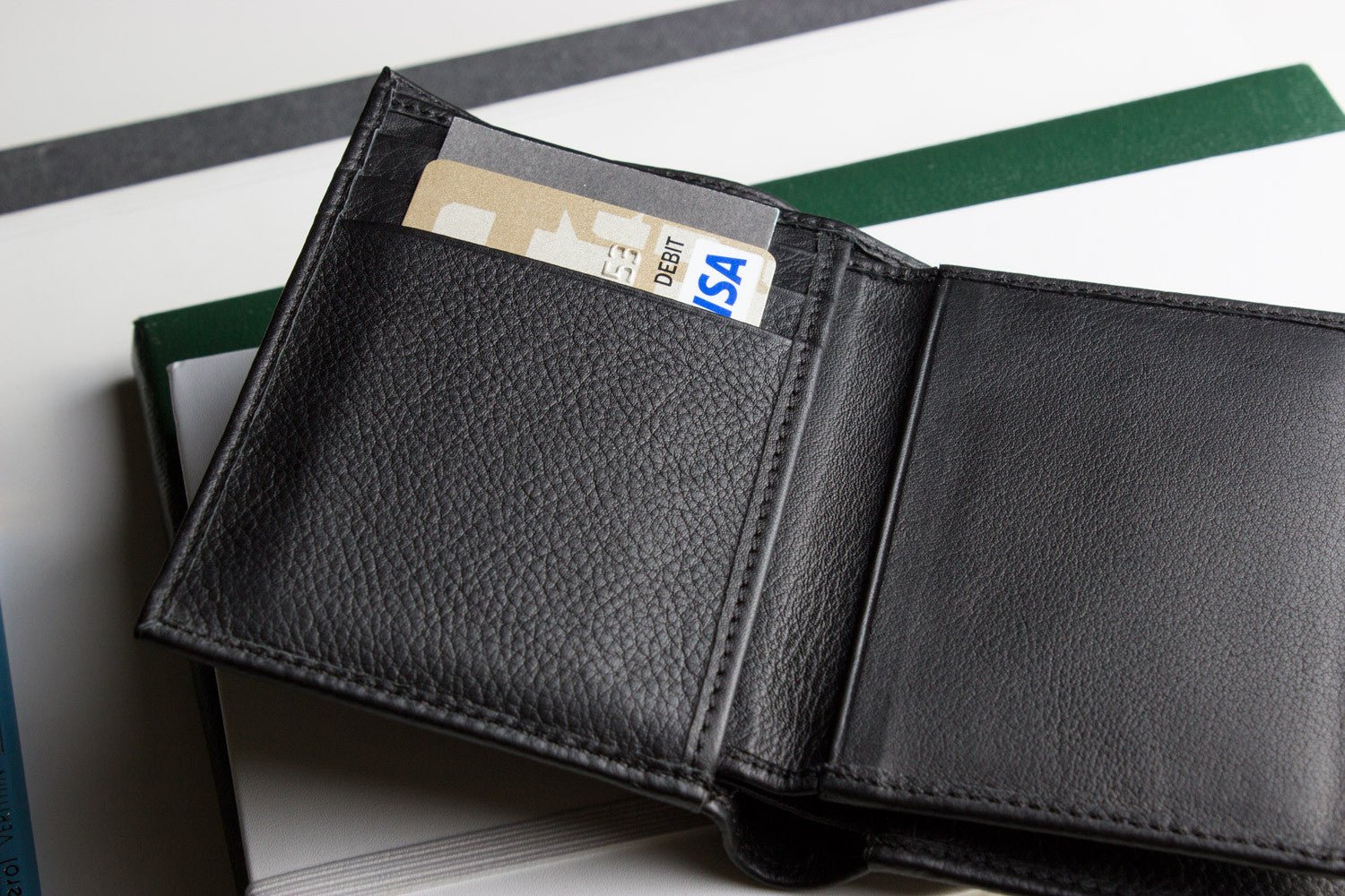 Slimfold Passcase Wallet - Drakoi Marketplace