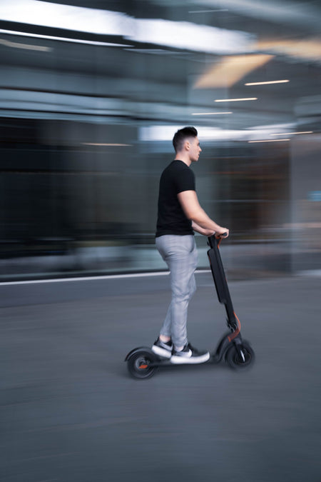 The Official Cruzaa Commuta E-Scooter 45km Range - 25kmh Top Speed - ships from UK - Drakoi Marketplace