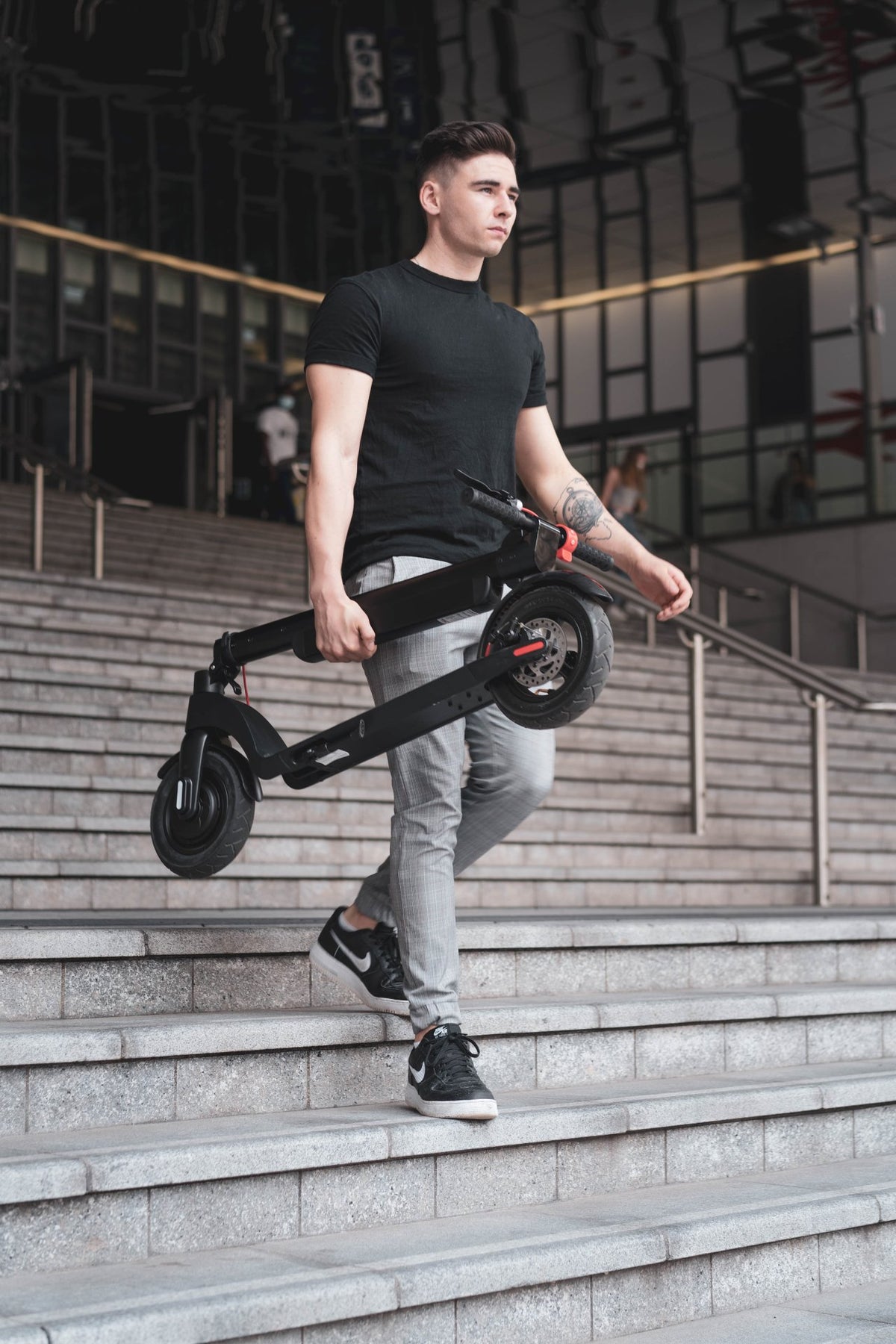 The Official Cruzaa Commuta E-Scooter 45km Range - 25kmh Top Speed - ships from UK - Drakoi Marketplace